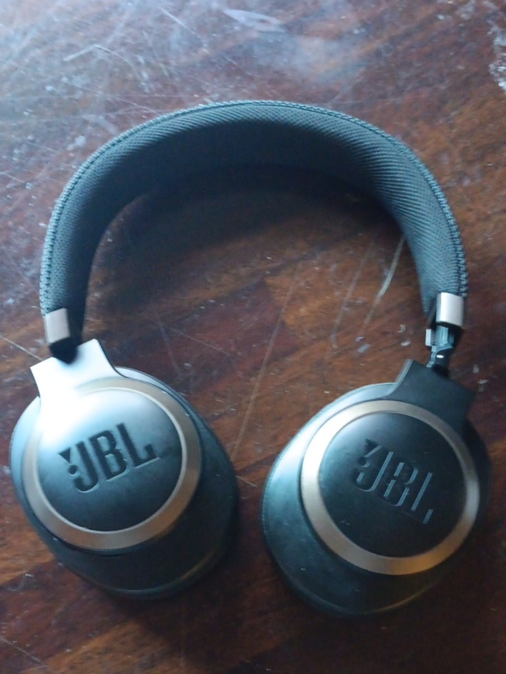 JBL Live 650b TNC Over-Ear Headphones